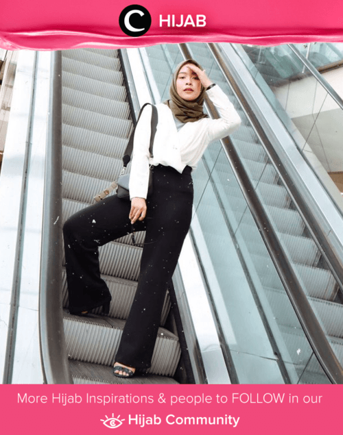 Selain nyaman dan hijab-friendly, palazzo pants berwarna hitam juga dapat membuat kaki terlihat lebih jenjang, lho, Clozetters. Image shared by Clozette Ambassador @FACKYAZALICKA. Simak inspirasi gaya Hijab dari para Clozetters hari ini di Hijab Community. Yuk, share juga gaya hijab andalan kamu.