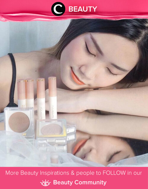 Brand kosmetik Focallure menghadirkan Flower Show Series dengan kandungan jasmine dan rose essential oils. Terdiri dari highlighter, blush on, contour, dan lip cream, warna-warnanya sejuk dan terlihat manis sekali. We guess it's 'my face but better' kinda makeup? Image shared by Clozette Ambassador @amandatorquise. Simak Beauty Update ala clozetters lainnya hari ini di Beauty Community. Yuk, share produk favorit dan makeup look kamu bersama Clozette.