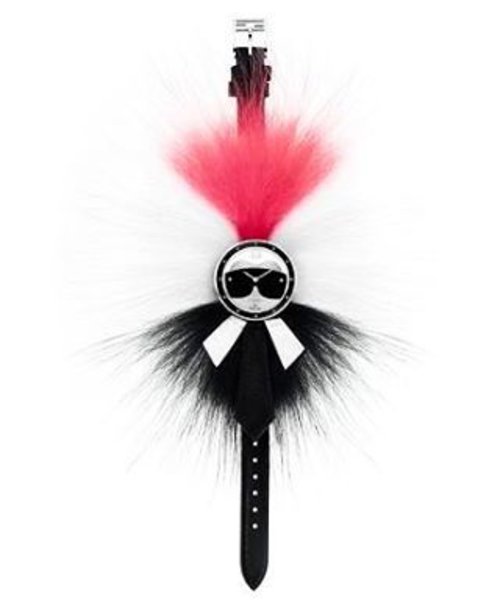 Siap-siap menambah koleksi miniatur Karl Lagerfeld kamu karena Fendi akan mengeluarkan Karlito Watch dalam koleksi "Fendi My Way Karlito" dengan aksen bulu khas Kartilo serta collar suit & black sunglasses khas Karl Lagerfeld.
#ClozetteID 
Photo from Instyle.com.