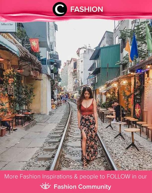 Maxi skirts are always the answer to the perfect outfit for any occasion! Clozetter @melissamai shows us how to rock off this style. Simak Fashion Update ala clozetters lainnya hari ini di Fashion Community. Yuk, share outfit favorit kamu bersama Clozette.