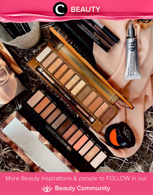 Urban Decay game strong! Belakangan, produk eye makeup dari Urban Decay semakin banyak dan beragam. Diantaranya ada dua palet NAKED ini yang baru saja di-launching tahun 2019 lalu. Image shared by Clozette Ambassador @fazkyazalicka. Simak Beauty Update ala clozetters lainnya hari ini di Beauty Community. Yuk, share produk favorit dan makeup look kamu bersama Clozette.