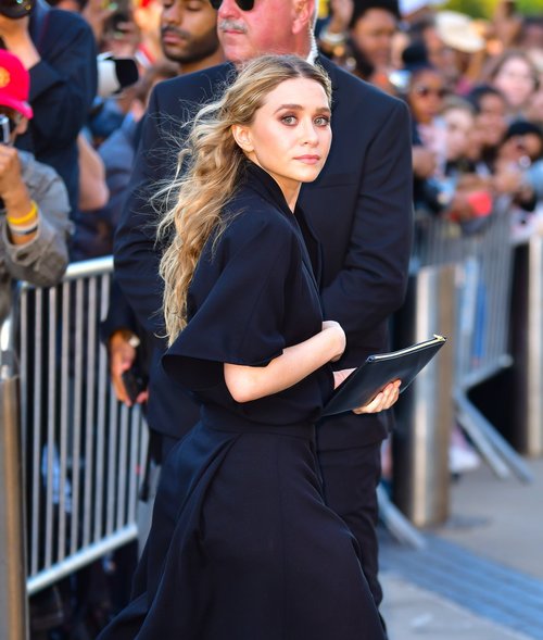 Ashley Olsen Wore An All-Black Outfit For A Date Night In New York City