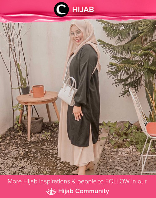 Talking about earthy tone, Clozetter @nandapipitn shared the easy casual outfit for your inspiration. Simak inspirasi gaya Hijab dari para Clozetters hari ini di Hijab Community. Yuk, share juga gaya hijab andalan kamu.