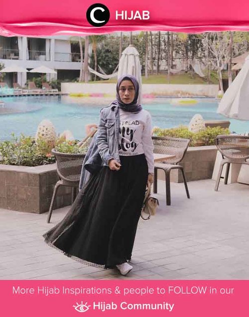 Agar lebih kasual, rok tutu kamu bisa dipasangkan dengan jaket jeans dan graphic t-shirt. Simak inspirasi gaya Hijab dari para Clozetters hari ini di Hijab Community. Image shared by Clozetter @fillyawie. Yuk, share juga gaya hijab andalan kamu. 