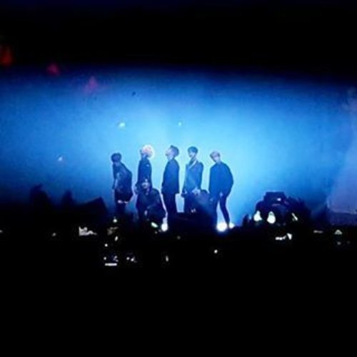 Jackson, JB, Mark, Bam Bam, Jinyoung, Youngjae & Yugyeom on stage. Ada video-nya juga lho, di Insta Stories kami ;). @mecimapro#ClozetteID #GOT7Turbulence #samsungjprime #JPrimexGOT7 #GOT7inJakarta #GOT7inJKT