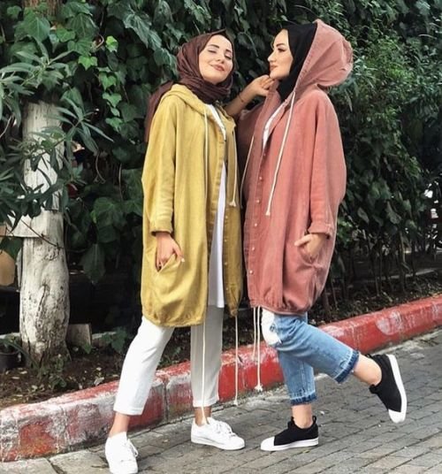 Oversized parka jackets and cardigans hijab looks – Just Trendy Girls