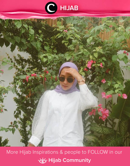 Meksipun cuaca tak kunjung cerah, kamu bisa menggunakan outfit berwarna lembut untuk ceriakan harimu. Image shared by Clozette Ambassador @prapancadf. Simak inspirasi gaya Hijab dari para Clozetters hari ini di Hijab Community. Yuk, share juga gaya hijab andalan kamu.