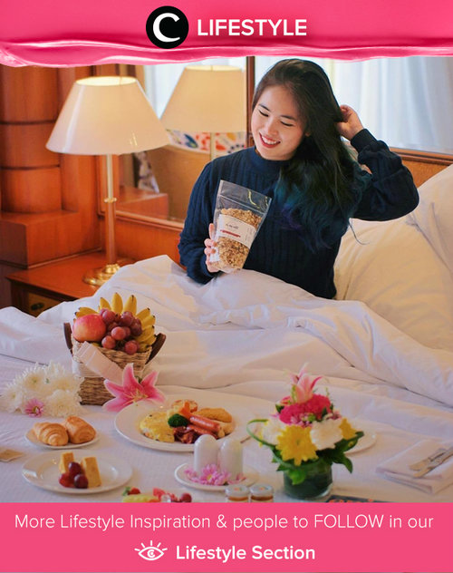 Breakfast in bed is perfect when she can eat it along with delicious and healthy granola. Simak Lifestyle Updates ala clozetters lainnya hari ini di Lifestyle Section. Image shared by Star Clozetter: @sefiiin. Yuk, share momen favorit kamu bersama Clozette.