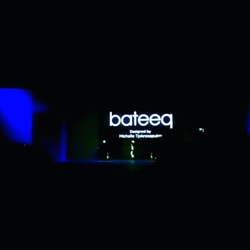 Dancing in the dark? Special performance from BATEEQ Show @bateeqshop at Indonesia Fashion Week 2016 #indonesiafashionweek #clozetteid #fashion #bateeq