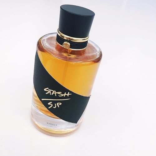Sarah Jessica Parker mengeluarkan parfum baru yang terinspirasi dari..... bau badan?!
Parfum yang dinamakan Stash by SJP ini dikabarkan akan rilis tanggal 28 Agustus 2016 nanti.
#ClozetteID #perfume
Photo from @alisonbrodpr