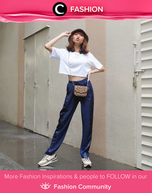 Stay comfy in track pants and cropped t-shirt for your off-duty look. Image shared by Clozetter @isnadani. 
 Simak Fashion Update ala clozetters lainnya hari ini di Fashion Community. Yuk, share outfit favorit kamu bersama Clozette.
