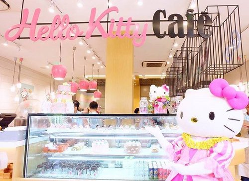 Hello Kitty is ready to accompanying you this weekend!
#ClozetteID 
Photo from @hellokittycafejkt.
