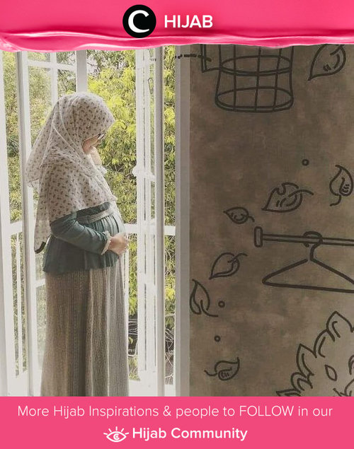 Wah, ada inspirasi OOTD dengan baby bump dari Clozetter @nenengsolihah, nih! Looks so comfy! Simak inspirasi gaya Hijab dari para Clozetters hari ini di Hijab Community. Yuk, share juga gaya hijab andalan kamu.
