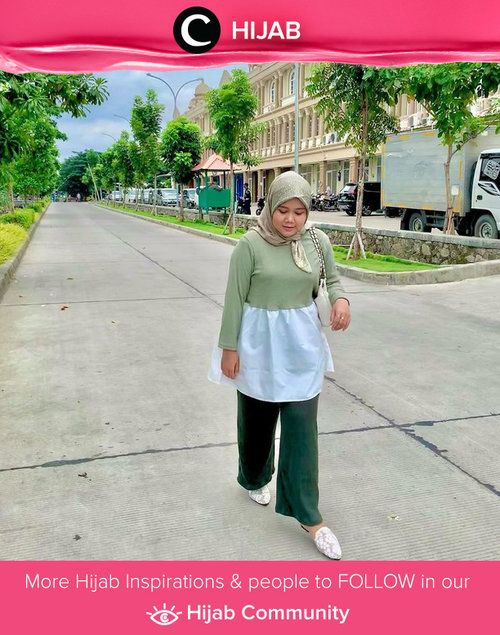 Padupadan warna hijau dan putih memang tak pernah membosankan, ya. Setuju, nggak, Clozetters? Image shared by Clozetter @sridevi_sdr. Simak inspirasi gaya Hijab dari para Clozetters hari ini di Hijab Community. Yuk, share juga gaya hijab andalan kamu.