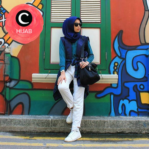 Simak inspirasi gaya Hijab dari para clozetters lain hari ini, di sini. http://bit.ly/1fSJRbf . Image shared by Clozetter: inalathifahs. Yuk, share juga gaya hijab andalan kamu.