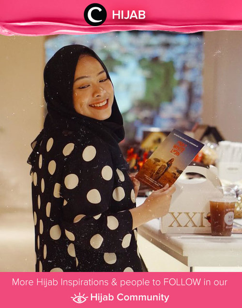Polka dots, bright smile & happy heart! Simak inspirasi gaya Hijab dari para Clozetters hari ini di Hijab Community. Image shared by Star Clozetter @fazkyazalicka. Yuk, share juga gaya hijab andalan kamu. 
