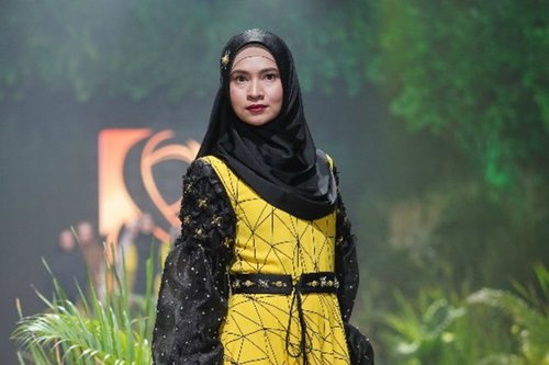 Kebun Raya Bogor Inspirasi Fashion Muslim Bertema Tropis 