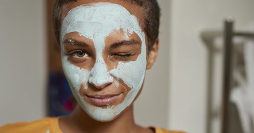 Follow These Brilliant, Pro-Approved Tips For Your Best At-Home Facial Ever