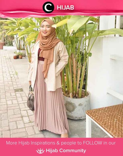 Earthy tones and neutral colors for Tuesday! Image shared by Clozetter @ernykurnia14. Simak inspirasi gaya Hijab dari para Clozetters hari ini di Hijab Community. Yuk, share juga gaya hijab andalan kamu.