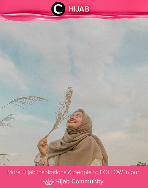 Isn't it beautiful when the blue sky meets the warmth of earth-tone? Image shared by Clozetter @grandysmawarni. Simak inspirasi gaya Hijab dari para Clozetters hari ini di Hijab Community. Yuk, share juga gaya hijab andalan kamu.