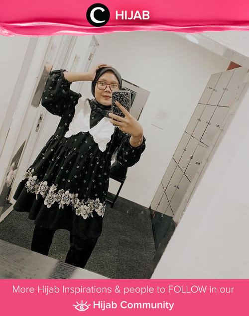 Oversized collars for an instant vintage look! Image shared by Clozetter @sridevi_sdr. Simak inspirasi gaya Hijab dari para Clozetters hari ini di Hijab Community. Yuk, share juga gaya hijab andalan kamu.