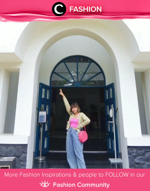 Take your bright pink outfit and accesories for a fun off-duty look. Image shared by Clozette Ambassador @deemiiaa. Simak Fashion Update ala clozetters lainnya hari ini di Fashion Community. Yuk, share outfit favorit kamu bersama Clozette.