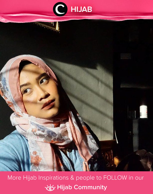 Let the light shine through. Happy Monday, Clozetters! Simak inspirasi gaya Hijab dari para Clozetters hari ini di Hijab Community. Image shared by Clozetter @arianirosidi. Yuk, share juga gaya hijab andalan kamu. 
