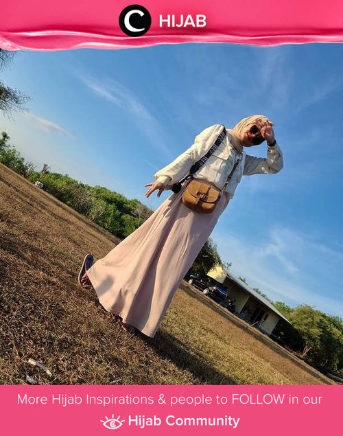 Still in holiday vibes, Clozetter @ismahanchrnns looks comfy in blouse and long skirt. Simak inspirasi gaya Hijab dari para Clozetters hari ini di Hijab Community. Yuk, share juga gaya hijab andalan kamu.