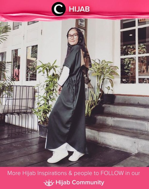 Thursday in black and white ala Clozetter @ellynurul. Simak inspirasi gaya Hijab dari para Clozetters hari ini di Hijab Community. Yuk, share juga gaya hijab andalan kamu.