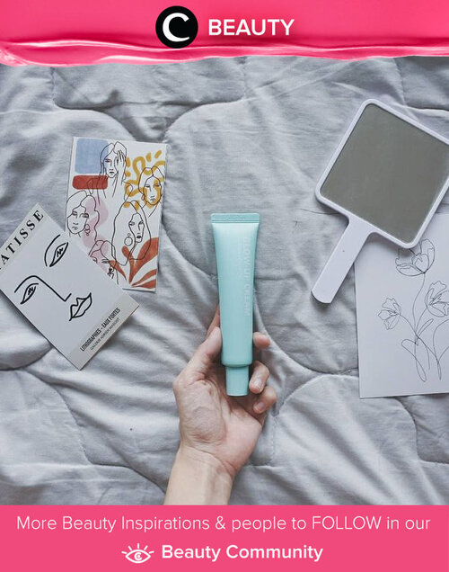 Masih maju-mundur untuk beli tone up cream karena takut terlalu putih di wajah? Kamu bisa coba Glow Up Cream dari Face Republic yang cocok untuk meratakan warna kulit sehingga menjadikan wajahmu terlihat cerah dan tetap natural. Akhirnya bisa say good bye ke kulit kusam! Image shared by Clozetter @annisapertiwi. Simak Beauty Update ala clozetters lainnya hari ini di Beauty Community. Yuk, share produk favorit dan makeup look kamu bersama Clozette.