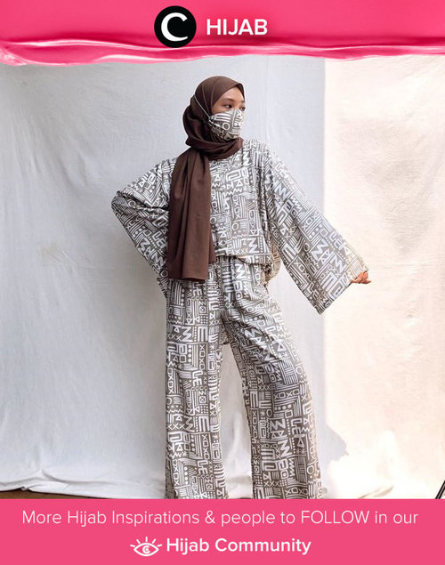 Clozette Ambassador @Imeldaaf wearing her own homie-set brand while lounging at home. Who's inspired? Simak inspirasi gaya Hijab dari para Clozetters hari ini di Hijab Community. Yuk, share juga gaya hijab andalan kamu.