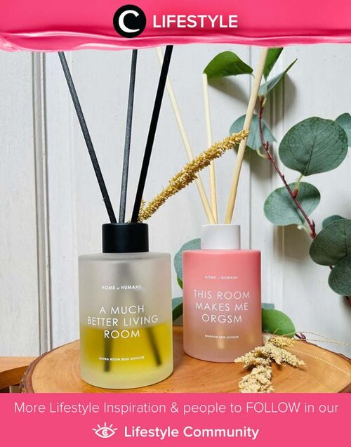 Bagi kamu yang sedang mencari wewangian untuk di rumah, reed diffuser terbaru dari Home Of Humans bisa jadi pilihanmu. Tersedia dalam dua pilihan aroma yaitu; A Much Better Living Room dan This Room Makes Me Orgasm. Keduanya menggunakan pure fragrance sebesar 50 persen sehingga wanginya tahan lama, lho Clozetters. Image shared by Clozetter @raniaprilianii. Simak Lifestyle Update ala clozetters lainnya hari ini di Lifestyle Community. Yuk, share momen favoritmu bersama Clozette.