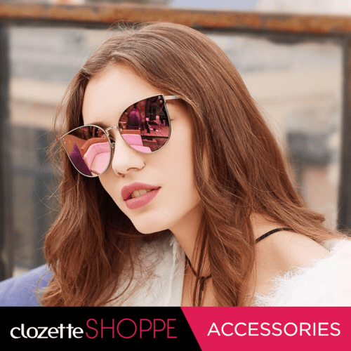 Siapa sih yang tidak tau dengan Oversized Glasses?
Kacamata dengan bingkai besar atau biasa disebut Oversized Glasses adalah salah satu aksesoris andalan untuk mengelevasi tampilan kamu, khususnya saat traveling. 
Di #ClozetteShoppe menyediakan beragam model Oversized Glasses yang bisa membuat tampilanmu semakin stylish. Mulai dari 70K
http://bit.ly/2VY3zJE