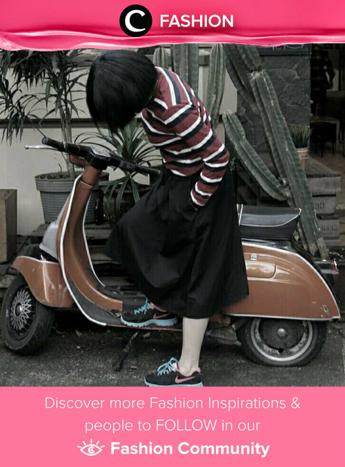 Midi skirt, stripes, and sneakers? Create your vintage nuance with this style and don't forget to add the old scooter to completed your OOTD! Simak juga Fashion Update ala clozetters lainnya hari ini di Fashion Community. Image shared by Clozetter: christinaholmes. Yuk, share outfit favorit kamu bersama Clozette.