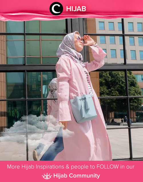 Clozetter @ismahanchrnns and her cotton candy colored outfit. So refreshing! Simak inspirasi gaya Hijab dari para Clozetters hari ini di Hijab Community. Yuk, share juga gaya hijab andalan kamu.