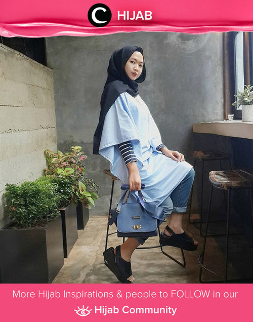Batwing dress, jeans, and platform shoes. So casual style by Clozetter Shulaihah. Simak inspirasi gaya Hijab dari para Clozetters hari ini di Hijab Community. Image shared by Clozetter: shulaihahsyaikhon. Yuk, share juga gaya hijab andalan kamu bersama Clozette.