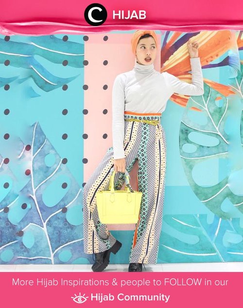 Clozette Ambassador @Rimasuwarjono adds a colorful, ethnic touch to her total look. Simak inspirasi gaya Hijab dari para Clozetters hari ini di Hijab Community. Yuk, share juga gaya hijab andalan kamu.