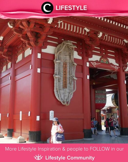 One the most interesting places in Tokyo is Asakusa, the oldest part of the city. You can see wonderful things and places there. Sensoji Temple adalah tempat yang sangat menyenangkan, mata kita akan dimanjakan dengan banyak street art di Nakamise Dori dan shopping street di depan Sensoji Temple. Simak Lifestyle Updates ala clozetters lainnya hari ini di Lifestyle Section. Image shared by Clozette Crew @RiaWidiati. Yuk, share momen favorit kamu bersama Clozette.