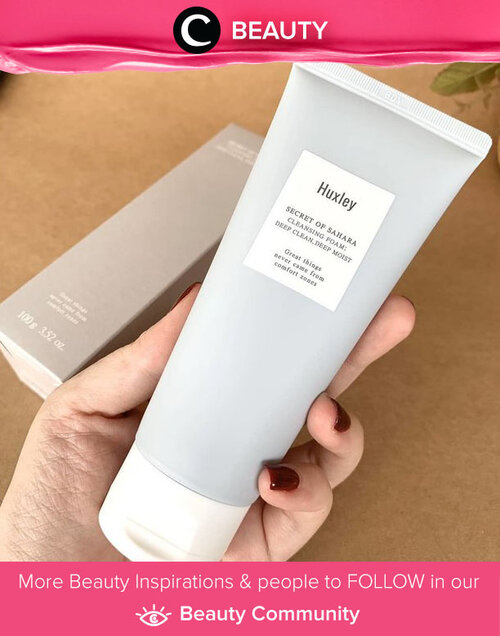 Pemilik kulit berminyak dan kombinasi pasti suka dengan Huxley Secter Sahara Cleansing Foam ini. Foamnya yang melimpah membuat pengalaman membersihkan wajahmu terasa lebih menyenangkan. Image shared by Clozetter @arumdwns. Simak Beauty Update ala clozetters lainnya hari ini di Beauty Community. Yuk, share produk favorit dan makeup look kamu bersama Clozette.