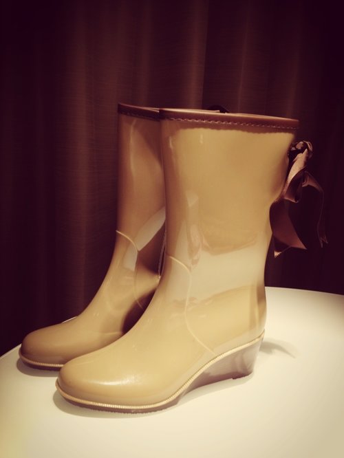  Boots I bought in Taipei. Very handy when it rains. #Rainy