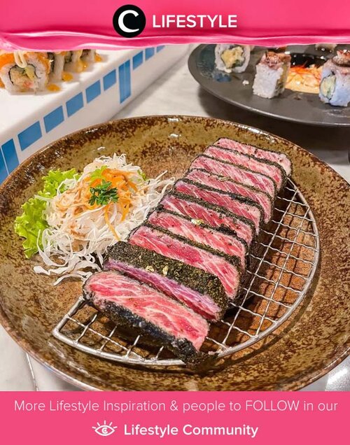 Hidangan ala Jepang memang selalu menggiurkan, ya Clozetters! Salah satu yang menjadi favorit adalah Black Gyu Katsu dari Kintaro Sushi. Beef-nya yang juicy dipadukan dengan saus yang gurih tentu akan menjadi pilihan yang sempurna untuk makan malammu hari ini. Yummy! Image shared by Clozette Ambassador @steviiewong. Simak Lifestyle Update ala clozetters lainnya hari ini di Lifestyle Community. Yuk, share momen favoritmu bersama Clozette.