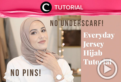 Tampil dengan gaya hijab yang simpel dan mudah bisa kamu wujudkan dengan hijab berbahan jersey seperti dalam video berikut http://bit.ly/2FU2Bp6. Video ini di-share kembali oleh Clozetter: @claraven. Cek Tutorial Updates lainnya pada Tutorial Section.