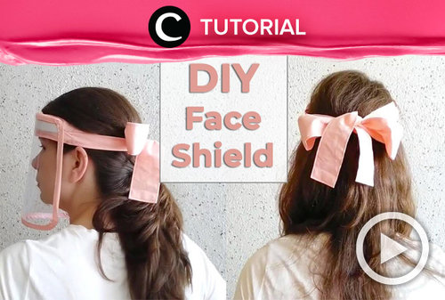 We can't say no to this cute face shield, right? See this tutorial and make your own: https://bit.ly/369p53x. Video ini di-share kembali oleh Clozetter @juliahadi. Lihat juga tutorial lainnya di Tutorial Section.