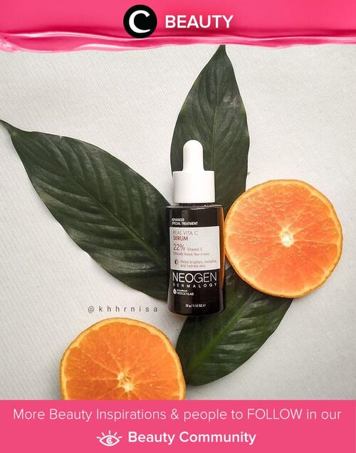 Mengandung 22% Vitamin C, Neogen Real Vita C Serum Vitamin C membuat wajahmu terlihat lebih cerah seperti memakai serum AHA BHA. Bedanya, menurut Clozetter @khhrnisa, serum ini tak membuat kulit panas ataupun kemerahan. Simak Beauty Update ala clozetters lainnya hari ini di Beauty Community. Yuk, share juga beauty product favoritmu bersama Clozette.