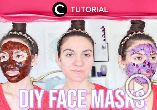 Hobi mencoba segala jenis masker wajah? Kamu bisa membuat masker wajah versimu sendiri dengan melihat tutorial berikut : https://bit.ly/2AoEOjc. Video ini di-share kembali oleh Clozetter @kamiliasari. Lihat juga tutorial lainnya yang ada di Tutorial Section.