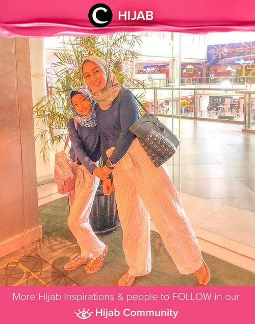 Ingin tampil lebih kompak dengan si Kecil? Kamu bisa meniru gaya Clozetter @she_wian dan anak perempuannya dengan matching outfit untuk menonton film bersama. Simak inspirasi gaya Hijab dari para Clozetters hari ini di Hijab Community. Yuk, share juga gaya hijab andalan kamu.  