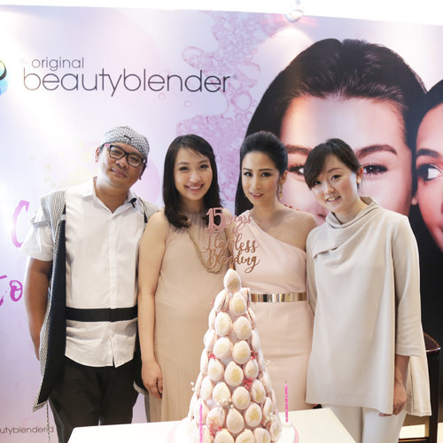Beauty Blender Merilis Warna Baru Di Ulang Tahun Ke-15 