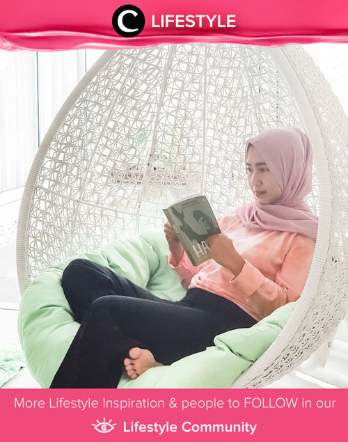 Another way to reach your zen moment: reading in comfortable clothes at comfortable place. Image shared by Clozetter @chichi. Simak Lifestyle Update ala clozetters lainnya hari ini di Lifestyle Community. Yuk, share momen favoritmu bersama Clozette. 
