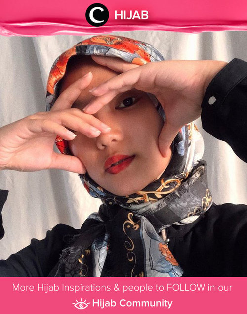 We love this dramatic pose by Clozette Ambassador @Imeldaaf! Simak inspirasi gaya Hijab dari para Clozetters hari ini di Hijab Community. Yuk, share juga gaya hijab andalan kamu.
