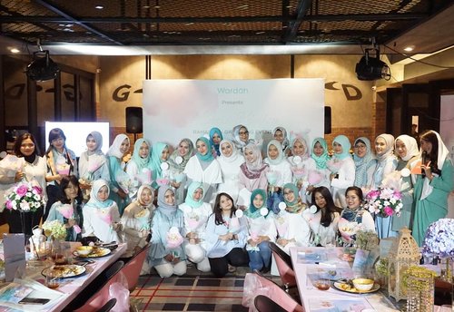 Selamat untuk para pemenang Tips Makeup Lebaran, Hand bouquet chocolate, dan Live Report..Dan terima kasih untuk Clozetters Makassar yang hadir di @wardahbeauty Ramadan Gathering Event. See you on the next event!#SenyumKebaikan #wardahxclozetteSMG #clozetteid